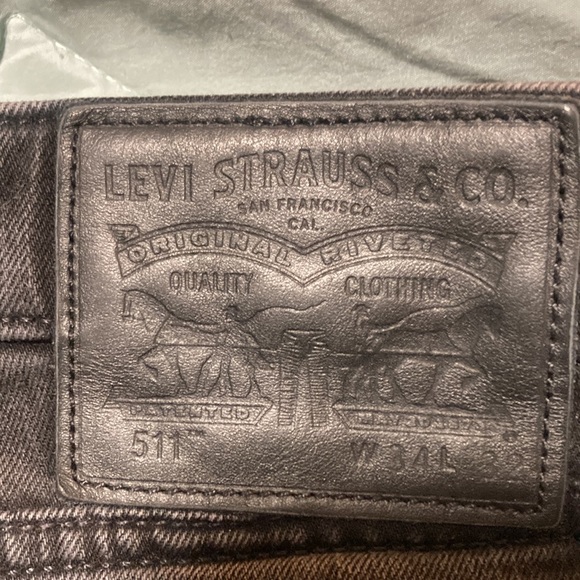 Levi Strauss &Co black jeans - Picture 5 of 5
